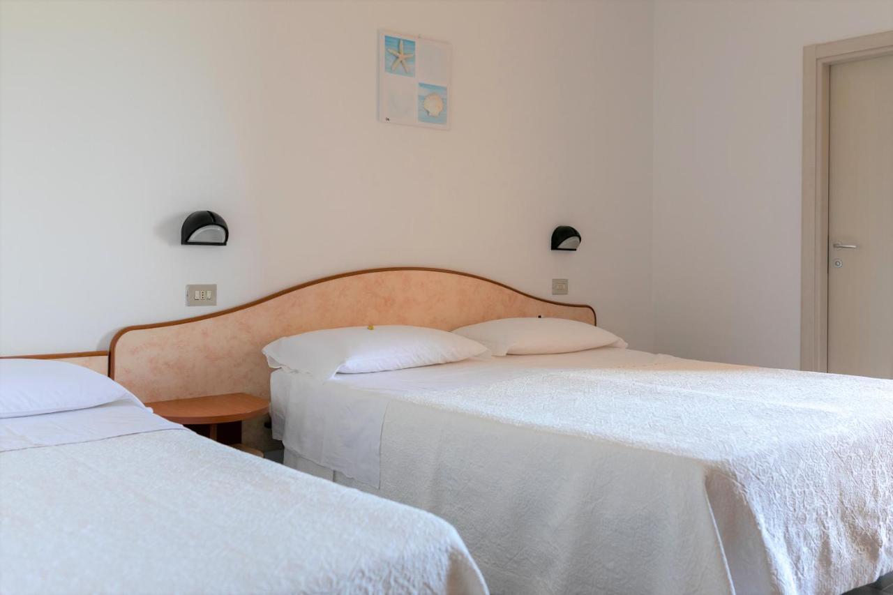 Hotel Apollo Cesenatico Esterno foto